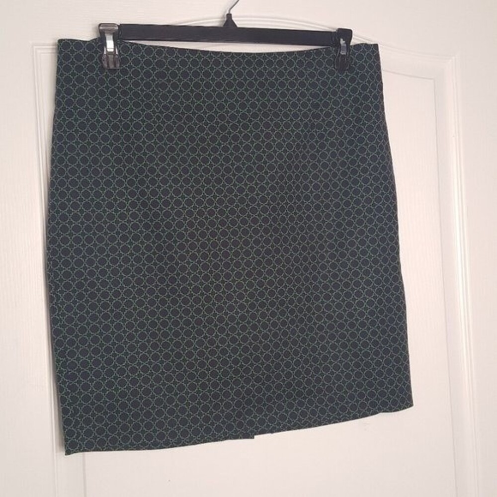 Mercer & Madison Navy and Green Pencil Skirt